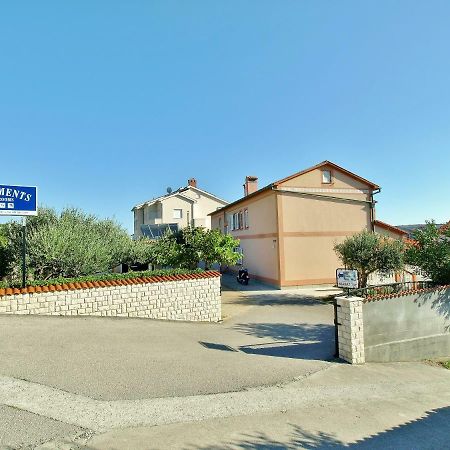 Apartments Ljubica Barbat na Rabu Exterior photo