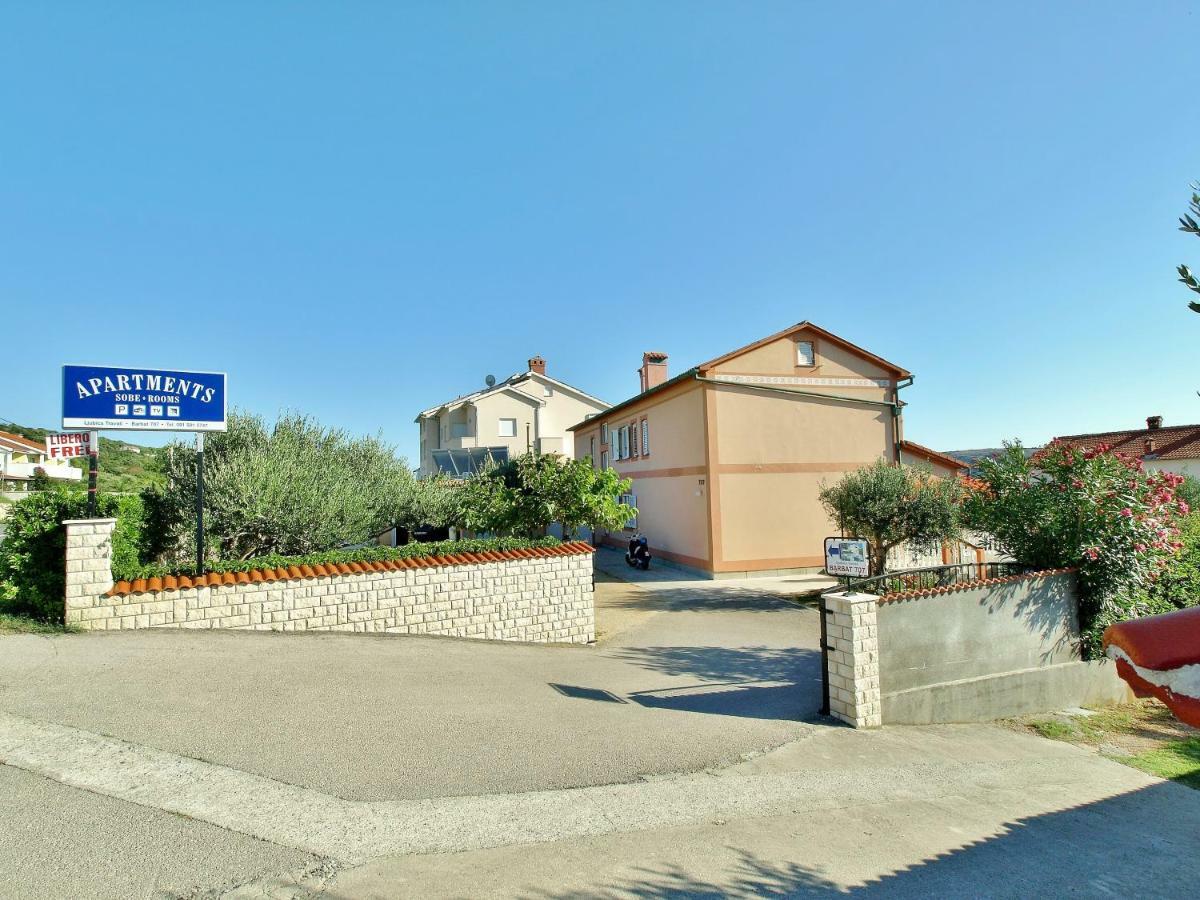 Apartments Ljubica Barbat na Rabu Exterior photo